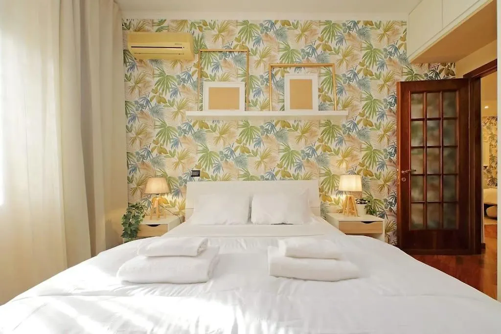 Lucky Domus Tuscolano Apartment Rome