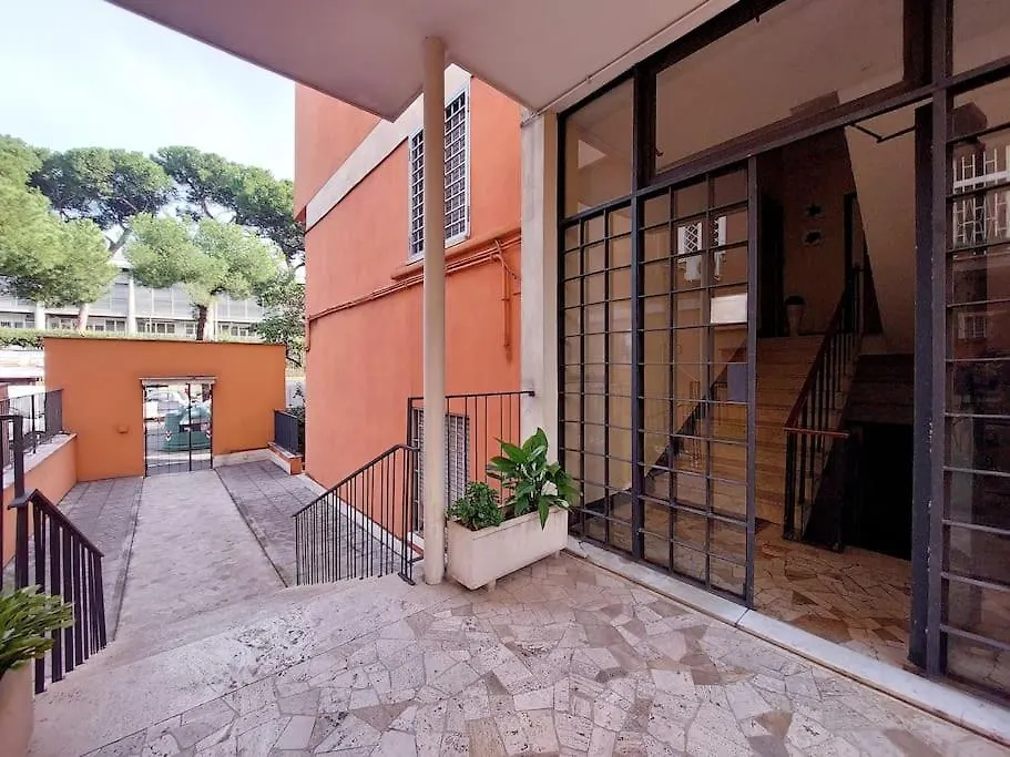 Lucky Domus Tuscolano Apartment Rome