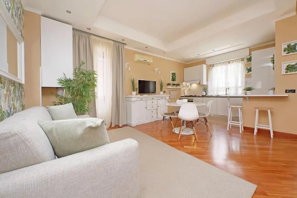 Lucky Domus Tuscolano Apartment Rome Italy