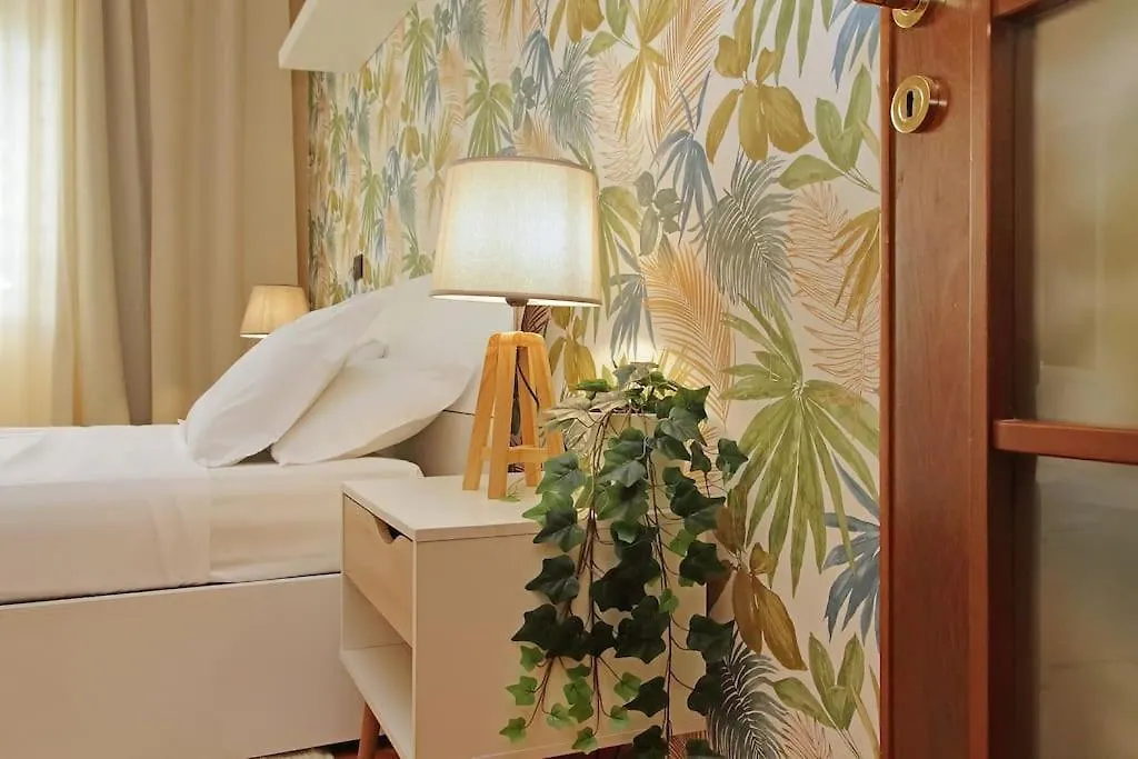 Lucky Domus Tuscolano Apartment Rome
