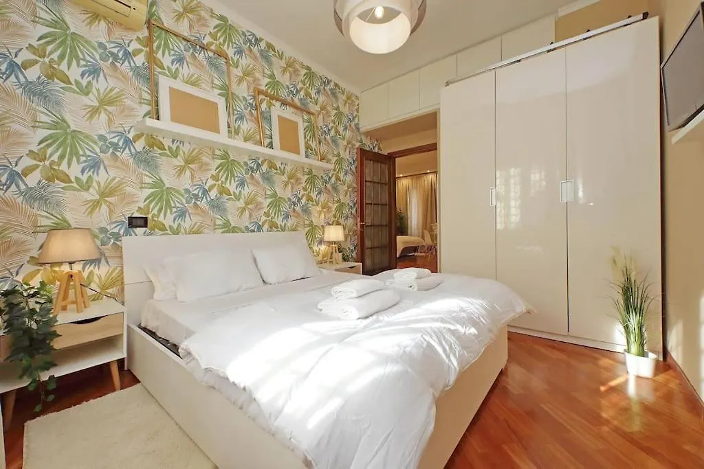 Lucky Domus Tuscolano Apartment Rome 0*,  Italy