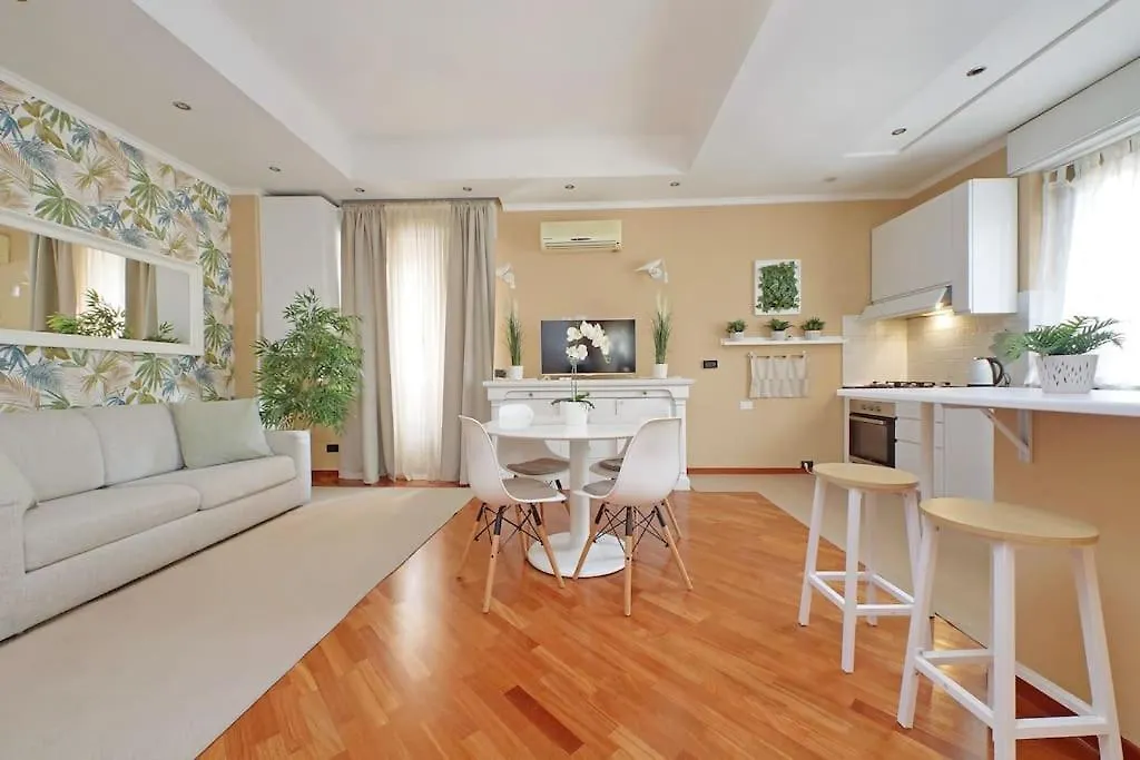 Lucky Domus Tuscolano Apartment Rome Italy