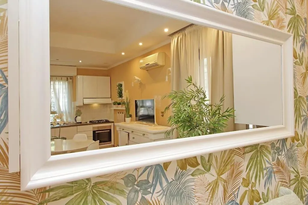 Lucky Domus Tuscolano Apartment Rome