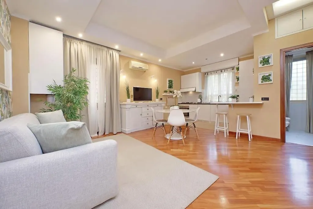 Lucky Domus Tuscolano Apartment Rome Italy